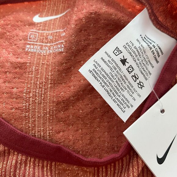 NWT Nike Tech Pack Knit Training Crop Top Women's Size XL Red Crew Neck Running - Picture 4 of 7